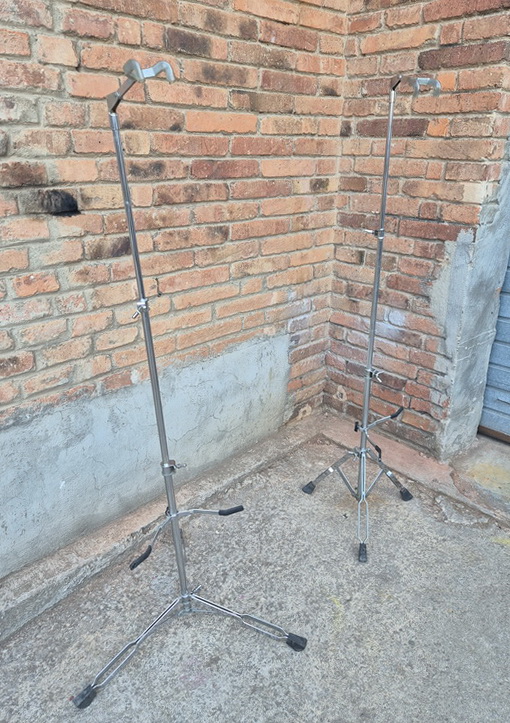 soporte extensible instrumento musical violonchelo metal 72-140x57 4u